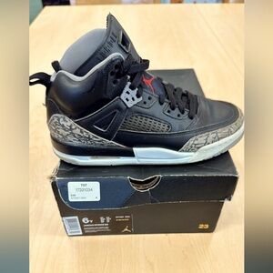 Jordan Spizikes BG